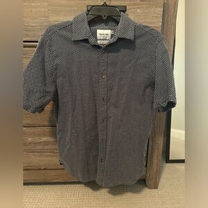 Goodfellow & Co Black and White Casual Button Down Shirt